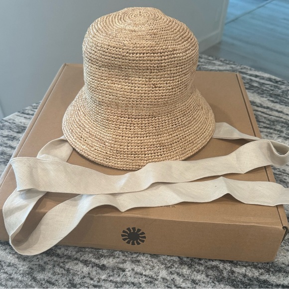 Lack of Color - Inca Raffia Bucket Hat with Ivory Tie NWT - Picture 5 of 7
